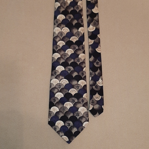 Neck Tie - Picture 3 of 4